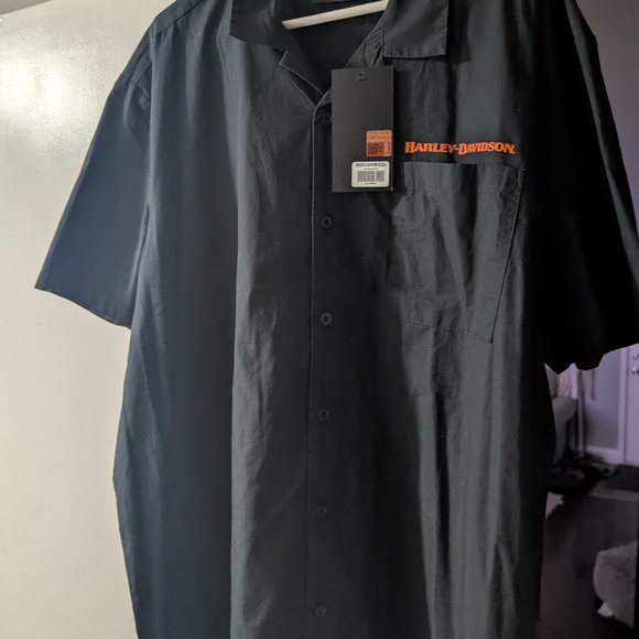 Harley-Davidson Men's Black Button Down with Orange Flame Design - Picture 2 of 3